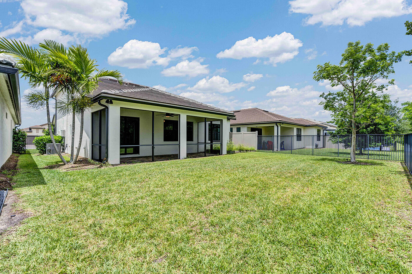 FIELDS AT GULFSTREAM POLO - Residential