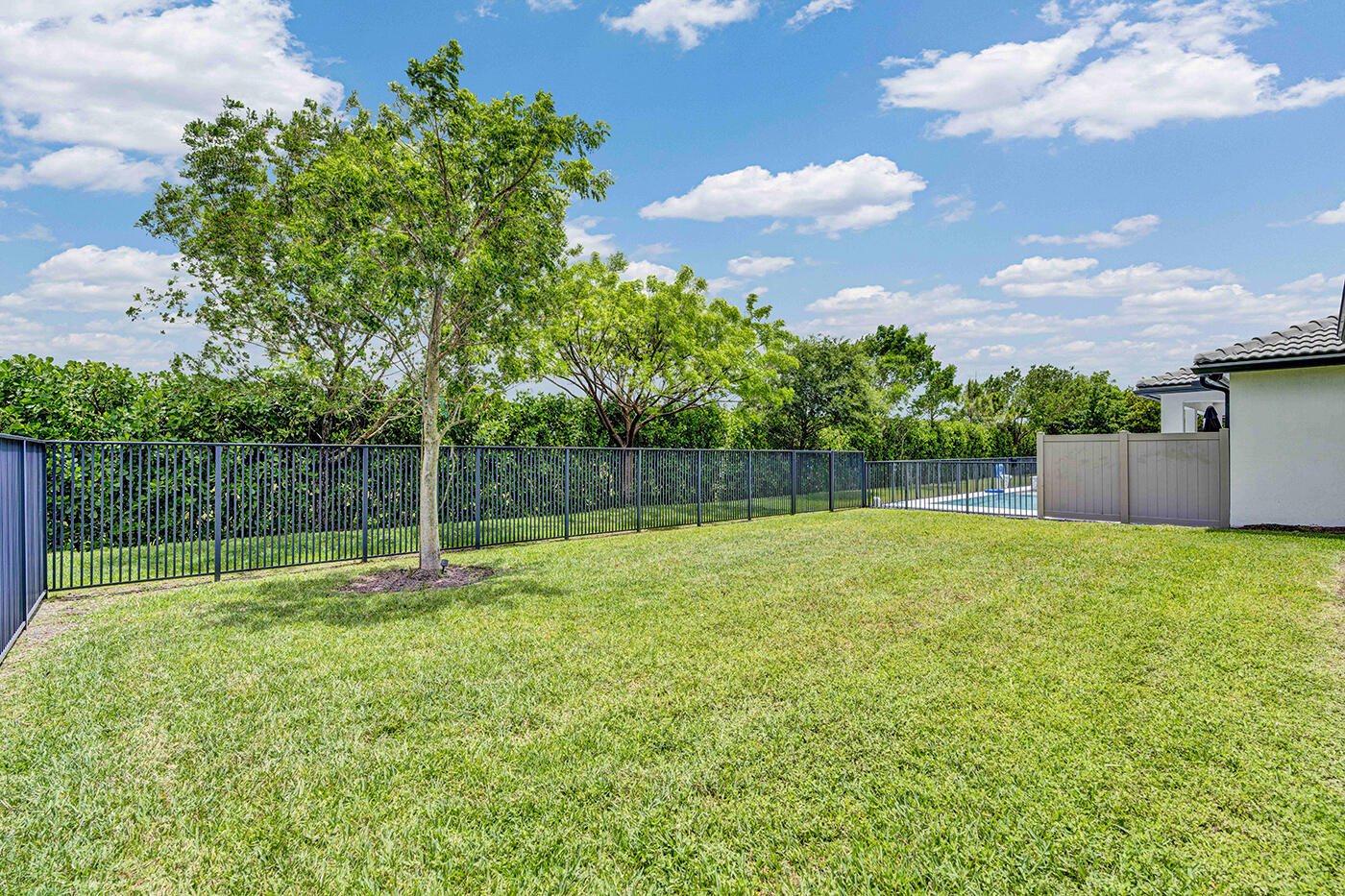 FIELDS AT GULFSTREAM POLO - Residential
