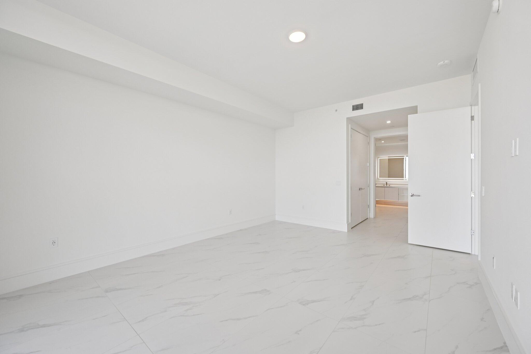 NAUTILUS 220 CONDO - Residential Lease
