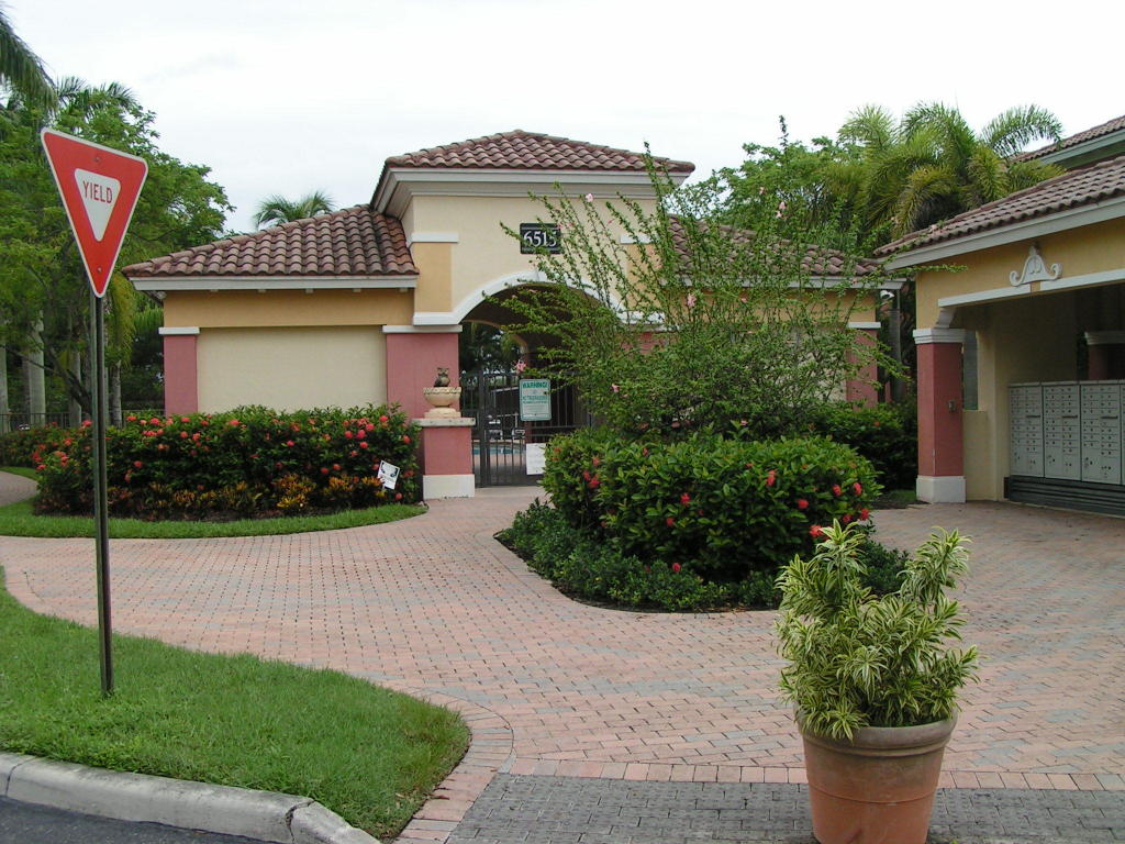 Links At Emerald Dunes - Residential Lease