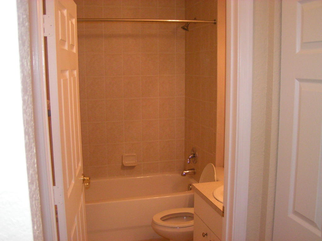 Links At Emerald Dunes - Residential Lease