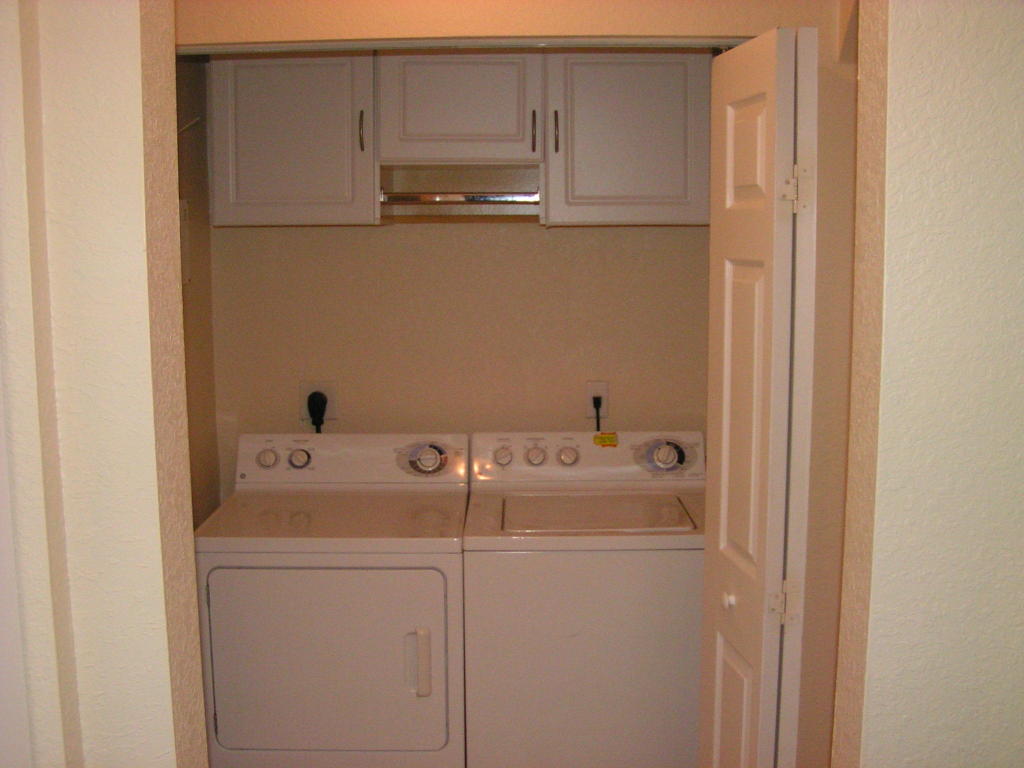 Links At Emerald Dunes - Residential Lease