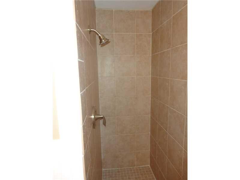 SANTAMARIA HARBOR - Residential Lease