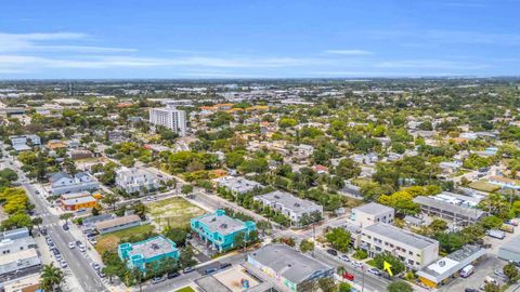 Tiny photo for 1110 Lucerne Avenue #C, Lake Worth, FL 33460 (MLS # B26016577)