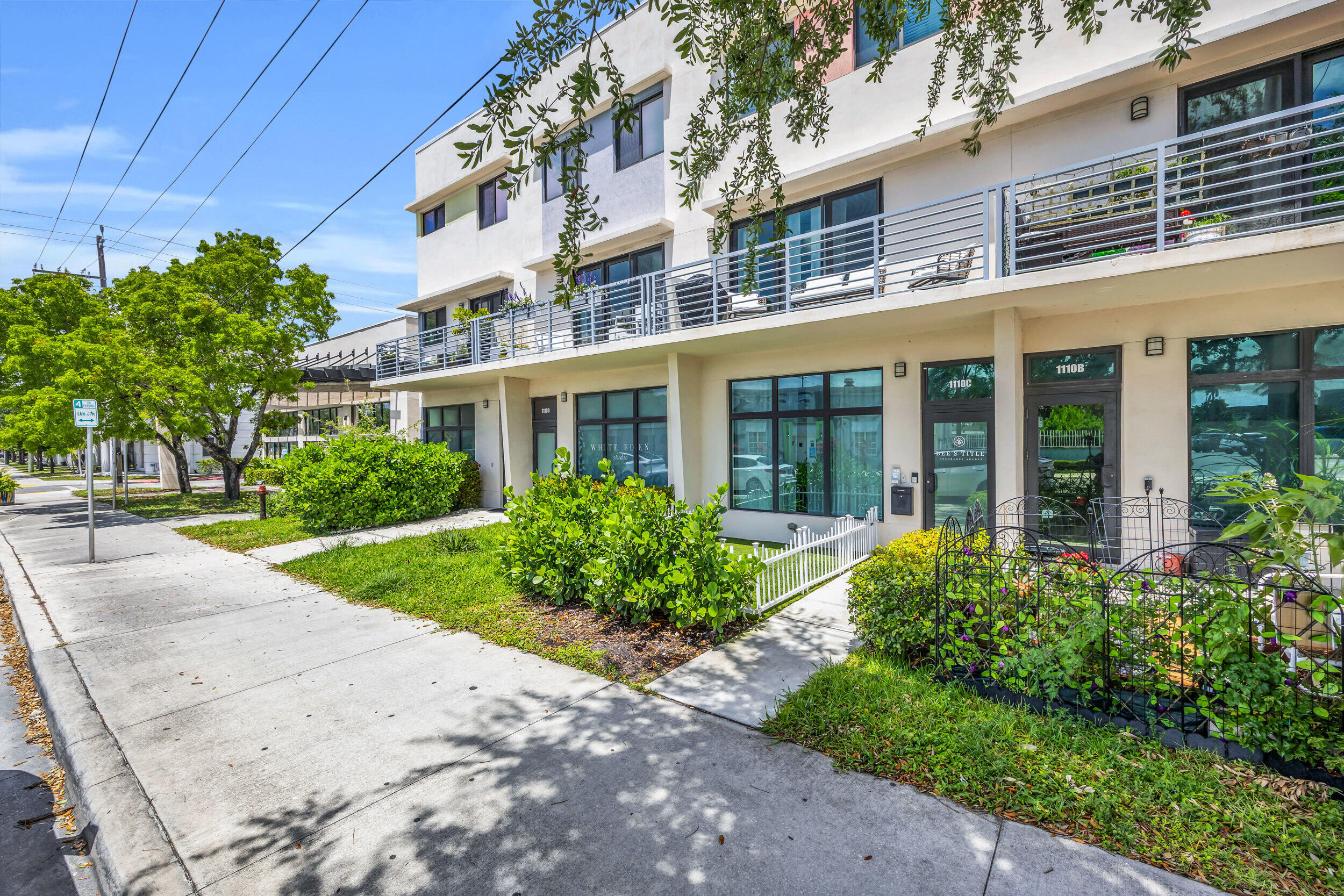 WEST VILLAGE ARTIST LOFT - Residential