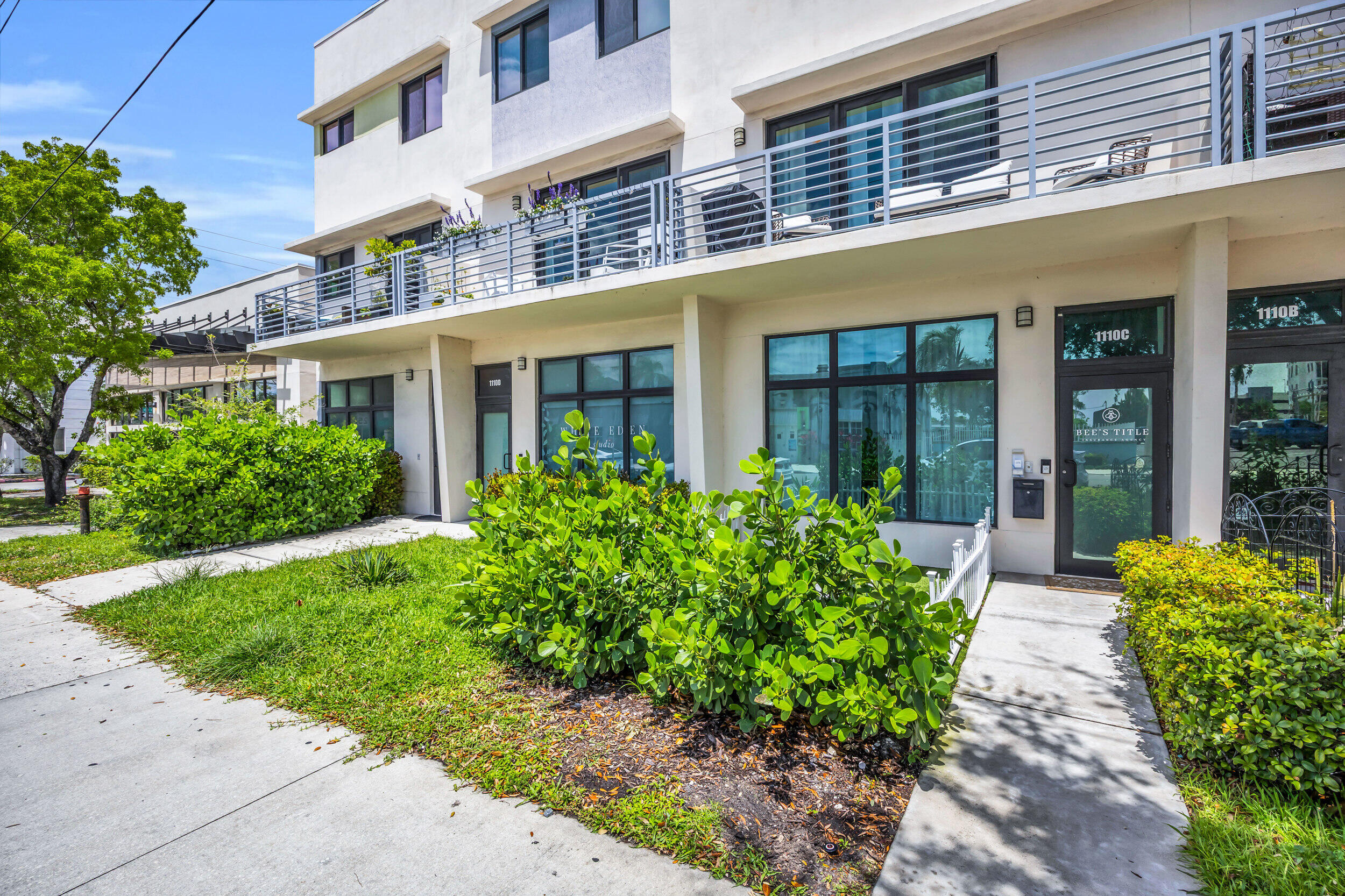 WEST VILLAGE ARTIST LOFT - Residential