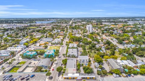 Tiny photo for 1110 Lucerne Avenue #C, Lake Worth, FL 33460 (MLS # B26016577)