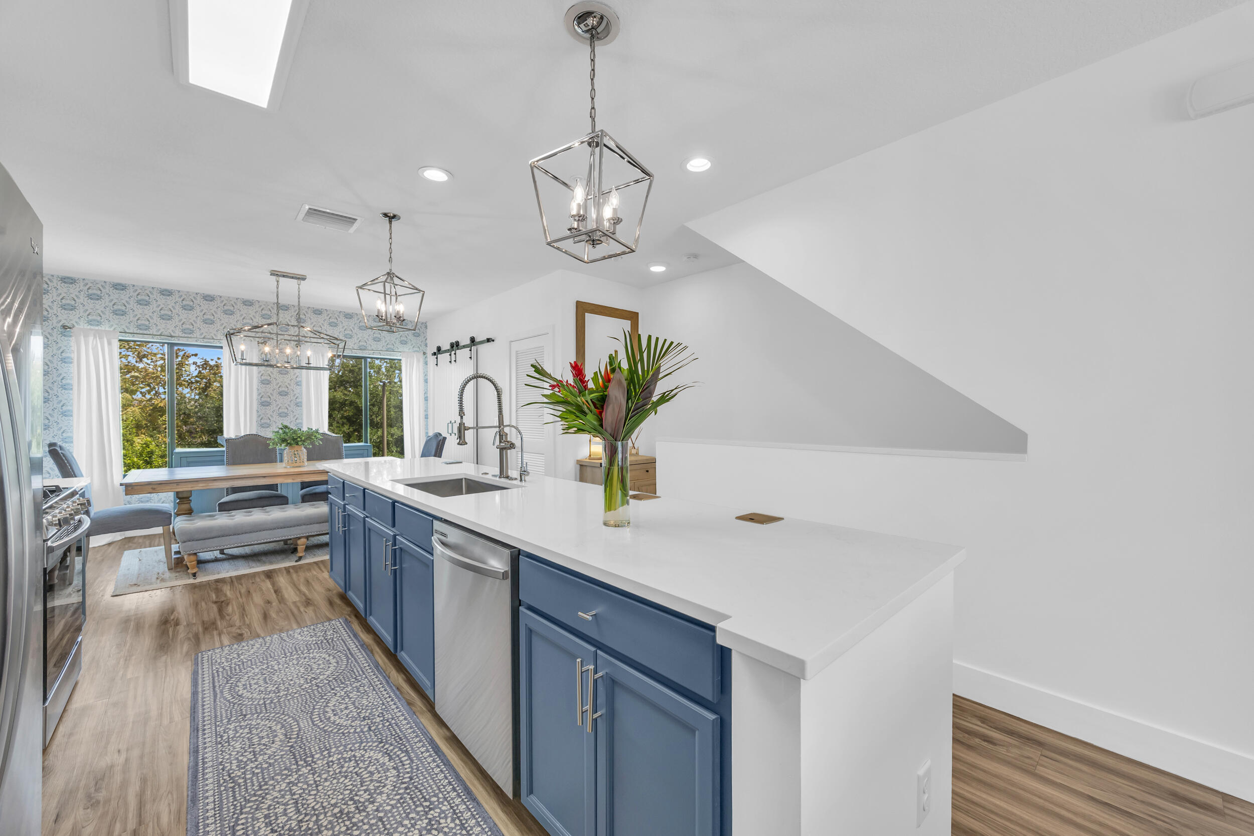 WEST VILLAGE ARTIST LOFT - Residential