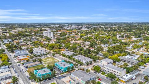 Tiny photo for 1110 Lucerne Avenue #C, Lake Worth, FL 33460 (MLS # B26016577)