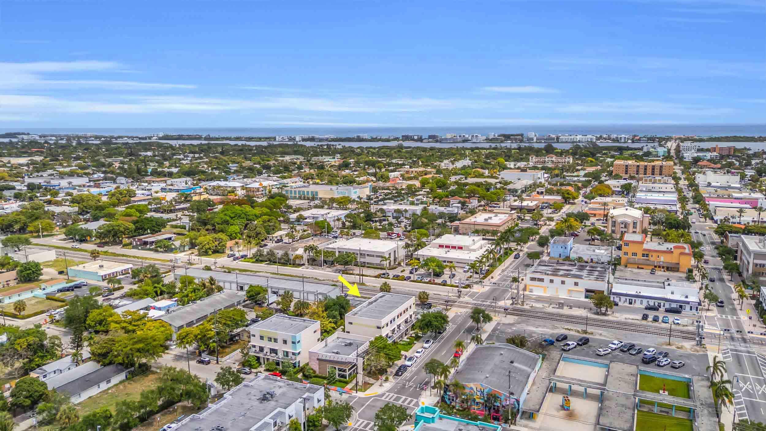 WEST VILLAGE ARTIST LOFT - Residential