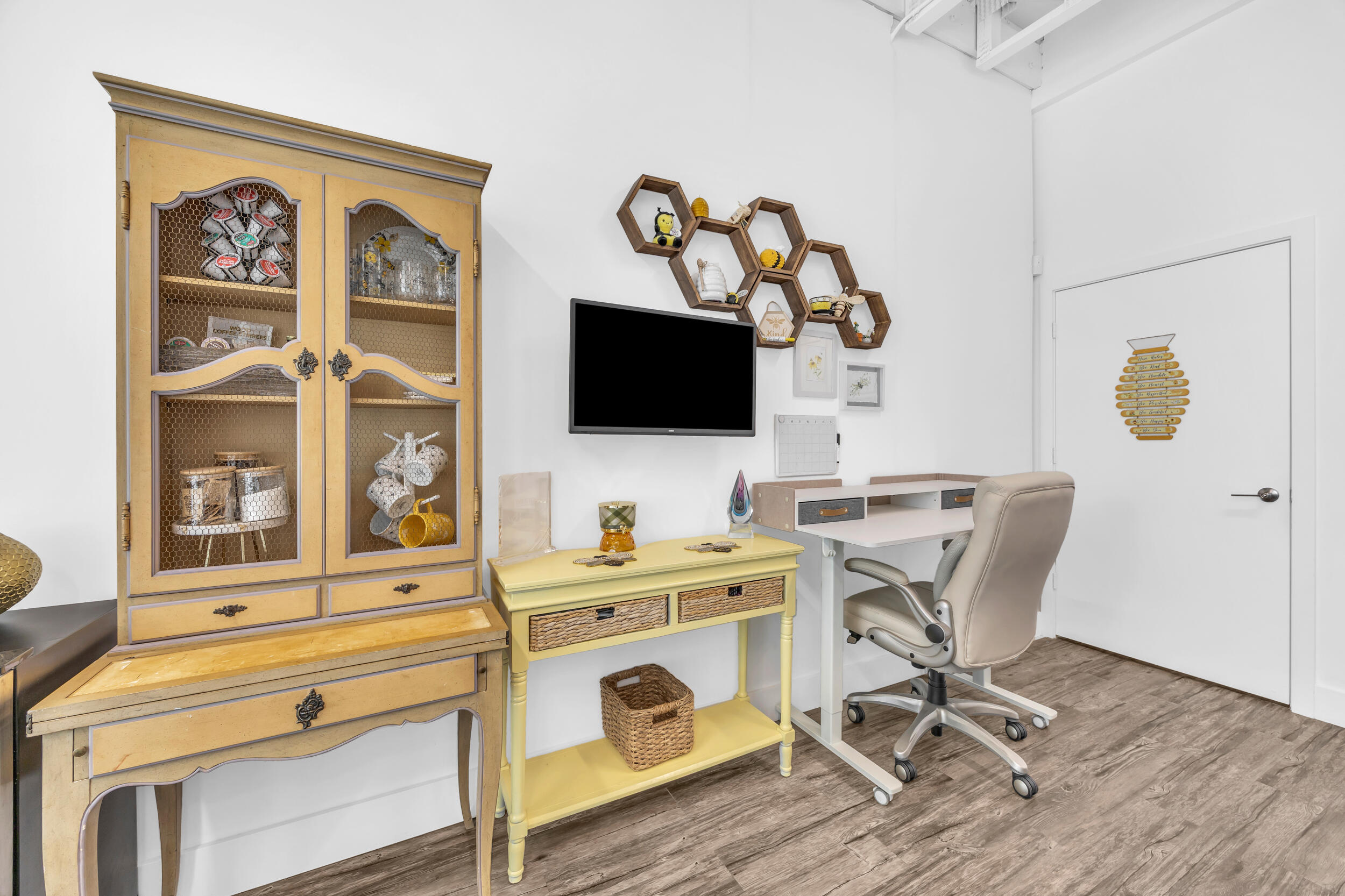 WEST VILLAGE ARTIST LOFT - Residential