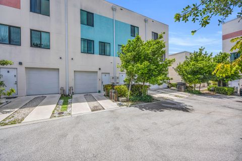 Tiny photo for 1110 Lucerne Avenue #C, Lake Worth, FL 33460 (MLS # B26016577)