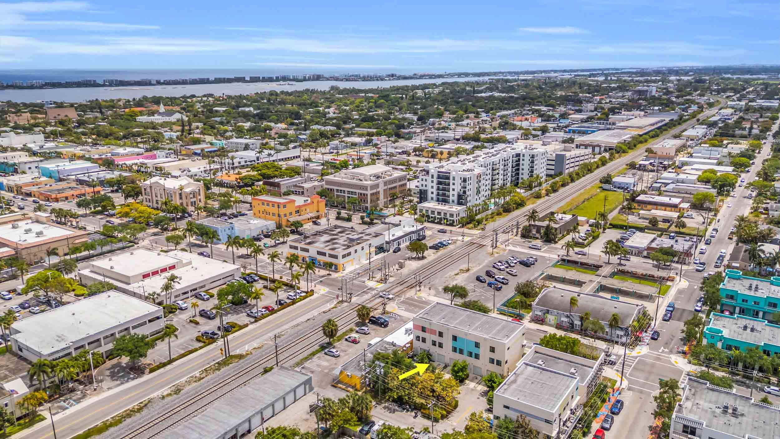 WEST VILLAGE ARTIST LOFT - Residential