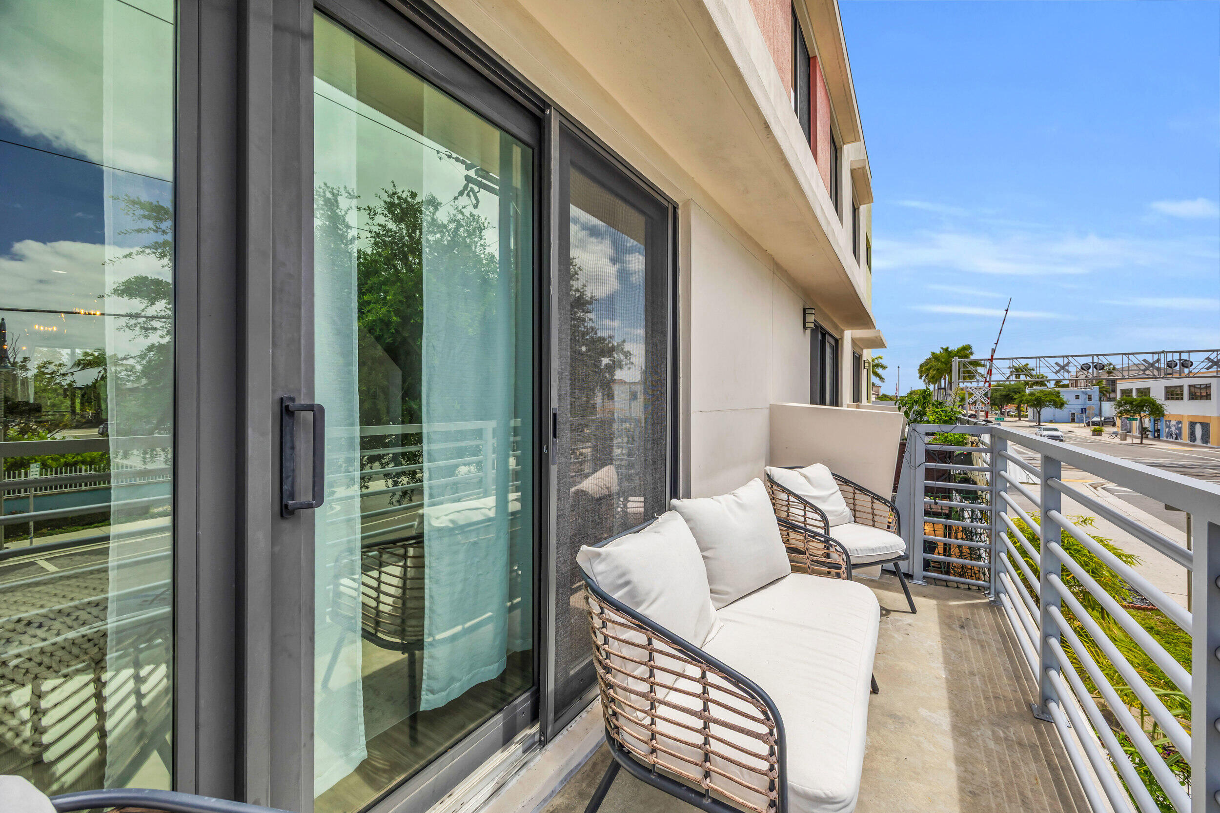 WEST VILLAGE ARTIST LOFT - Residential