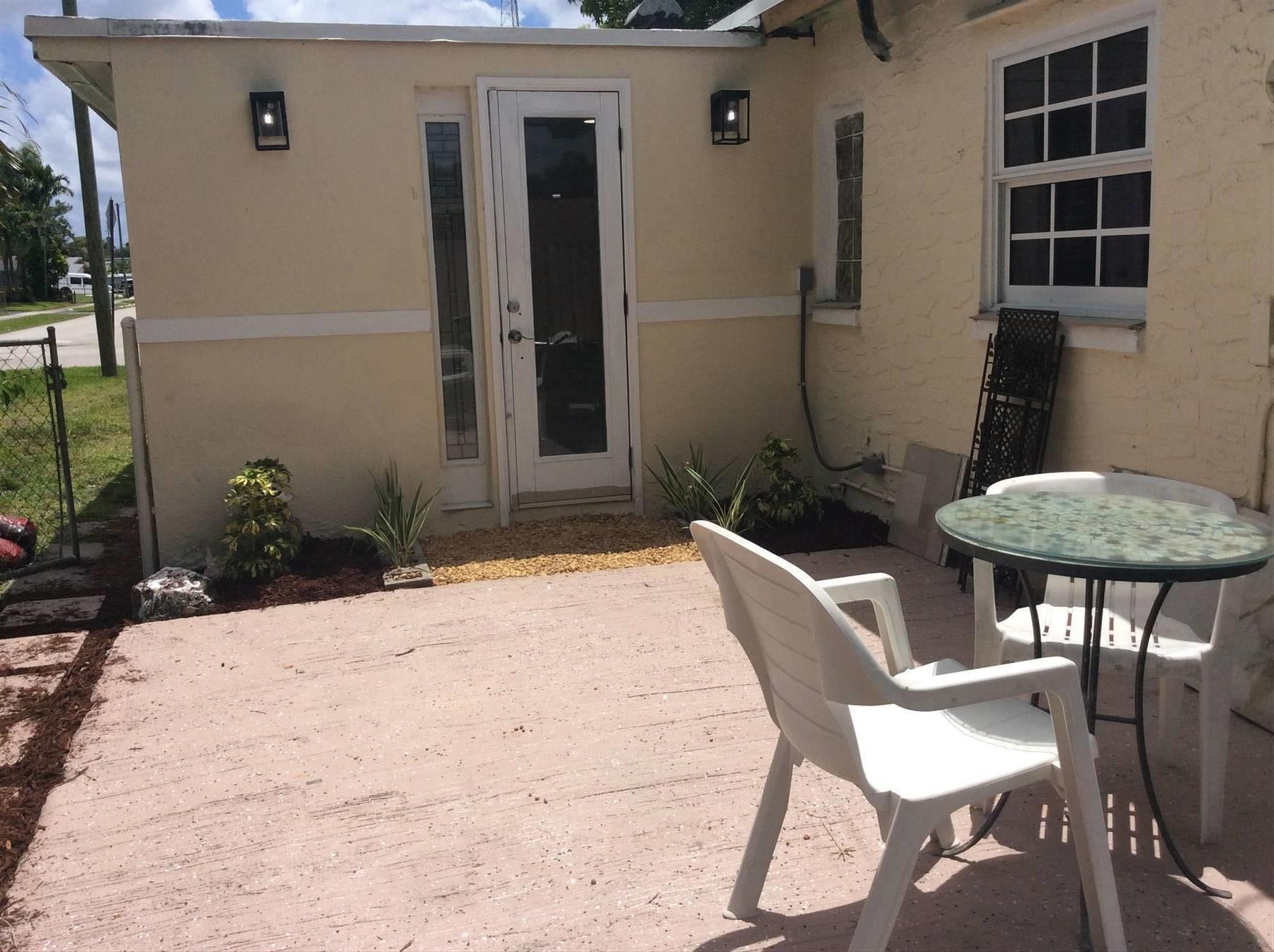 WESTWOOD PARK SEC 2 - Residential Lease