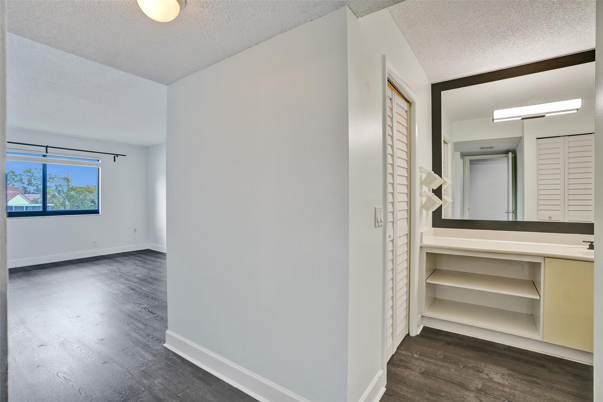 Racquet Club - Residential