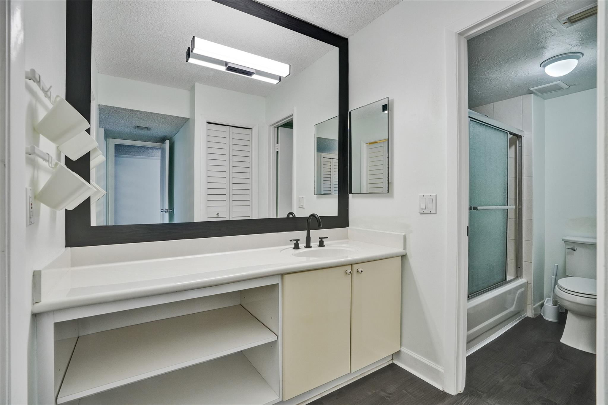 Racquet Club - Residential
