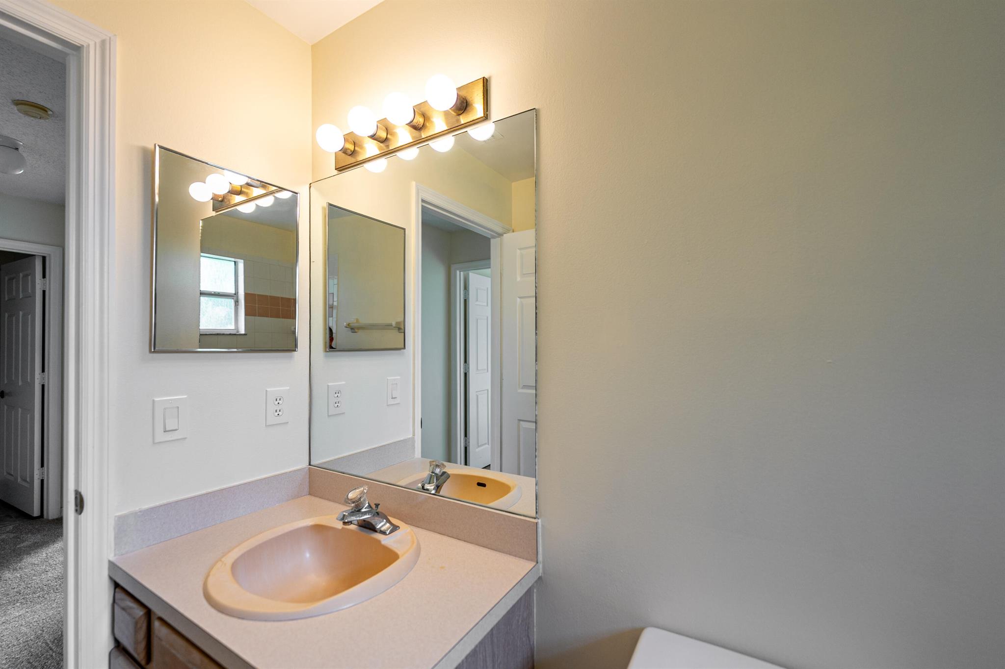 SEBASTIAN HIGHLANDS UNIT - Residential