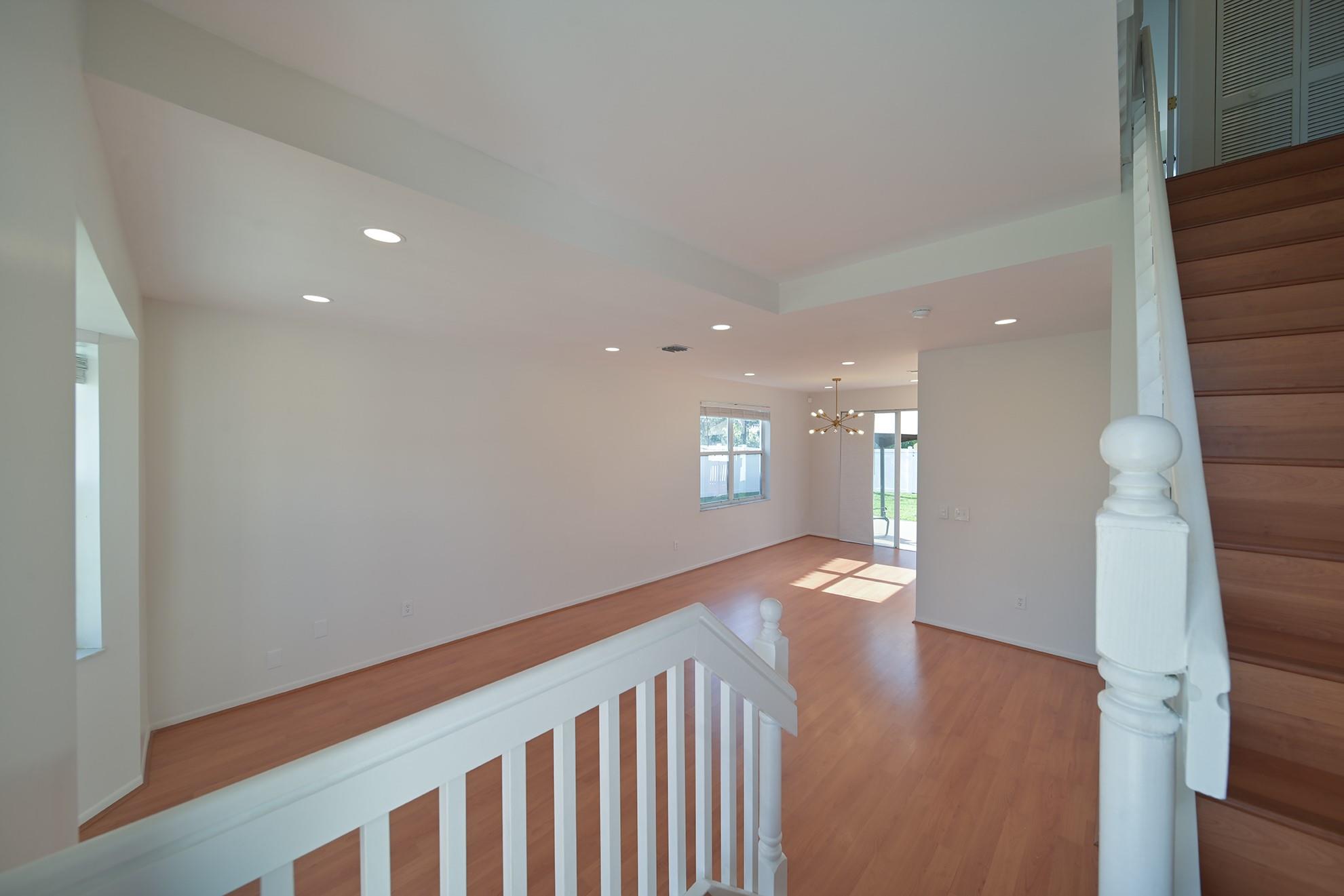 15320 NW 7th St
