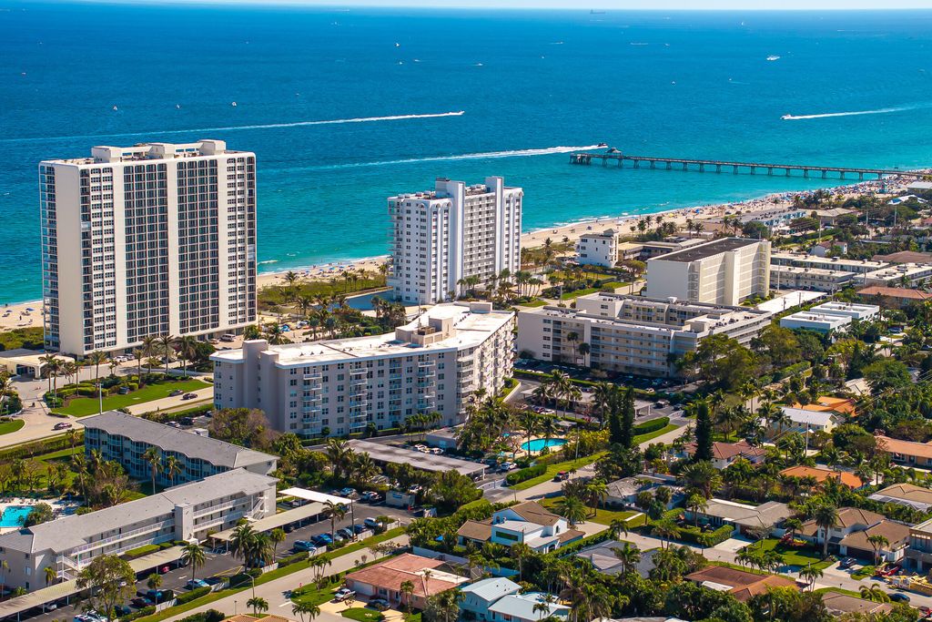 Photo of 2851 S Ocean Boulevard #6h, Boca Raton, FL 33432 (MLS # R10956714)