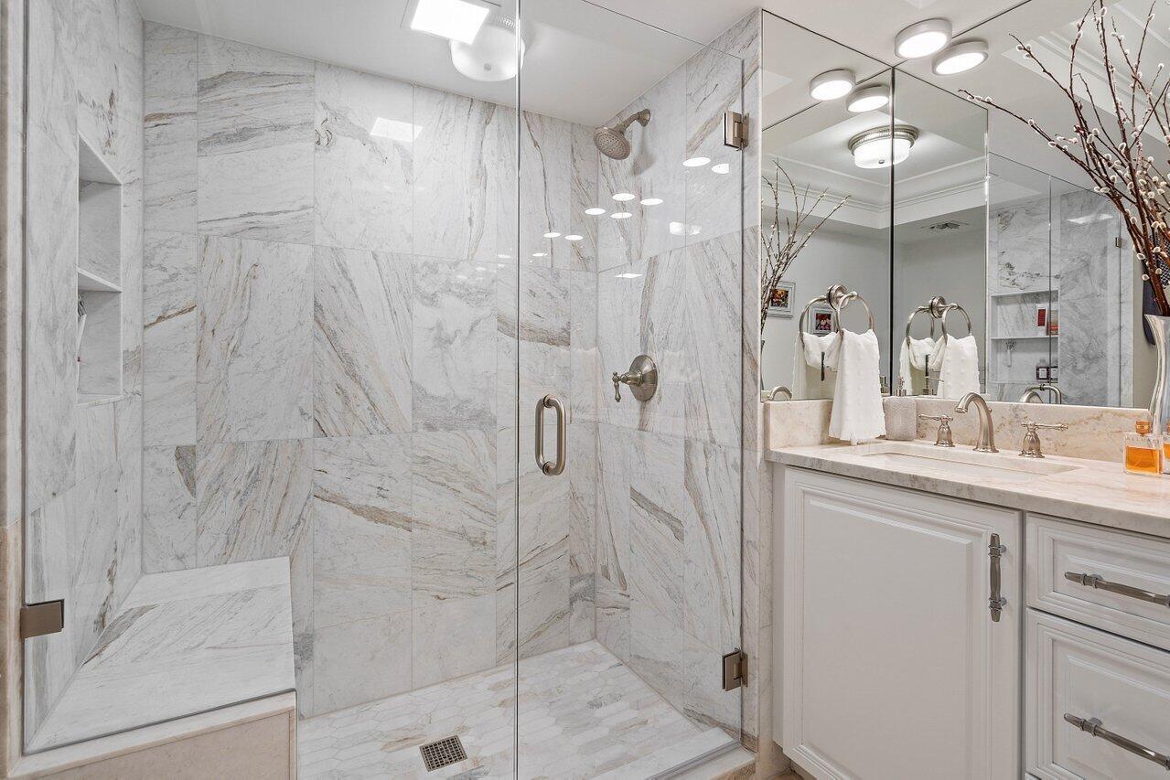 OCEAN TOWERS - Residential