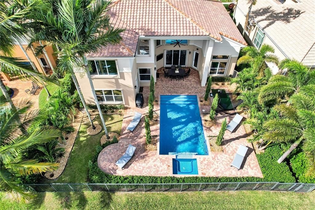 Photo of 11760 Foxbriar Lake Trl, Boynton Beach, FL 33473 (MLS # F10308216)