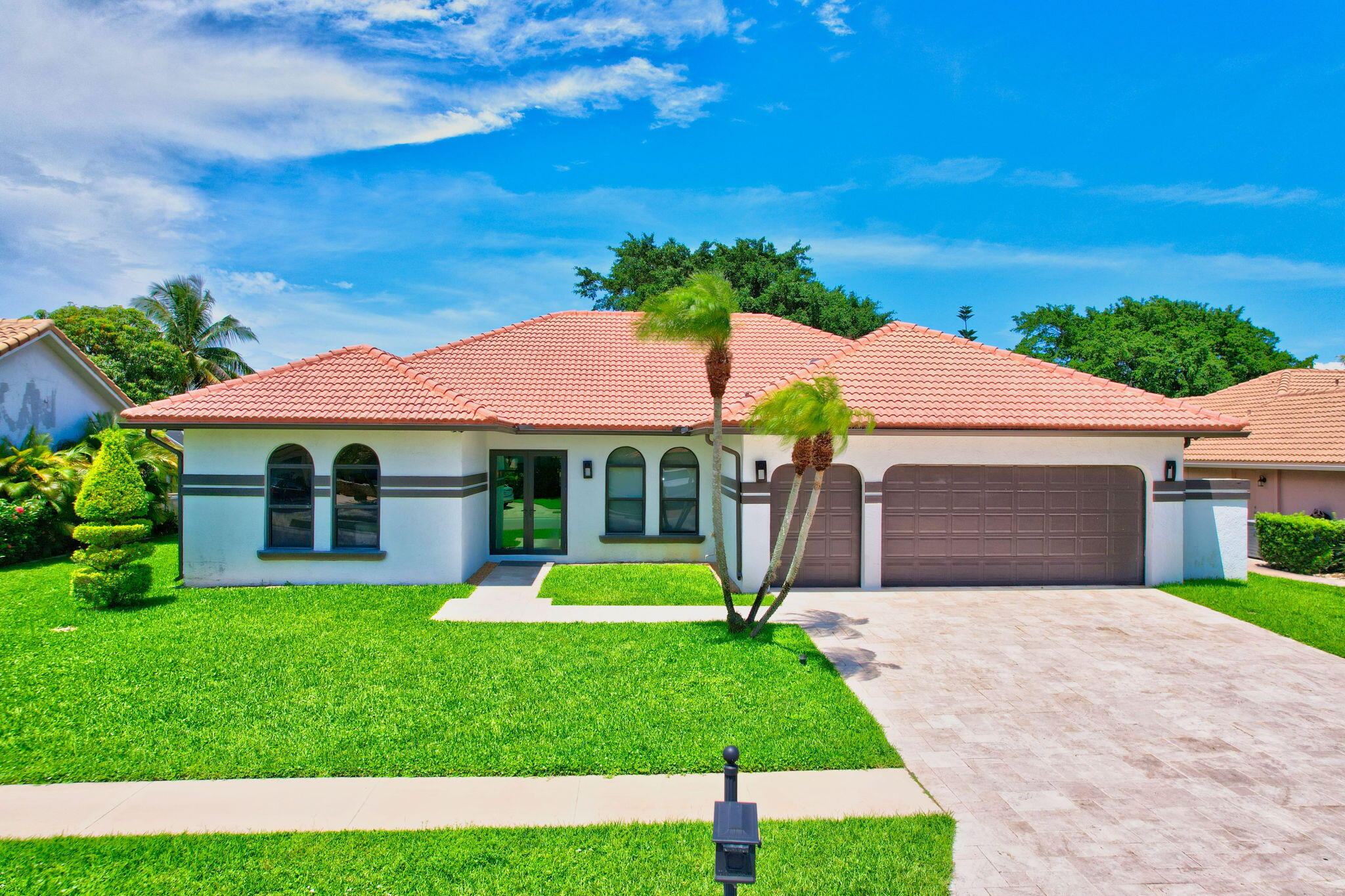 BOCA GREENS - Residential