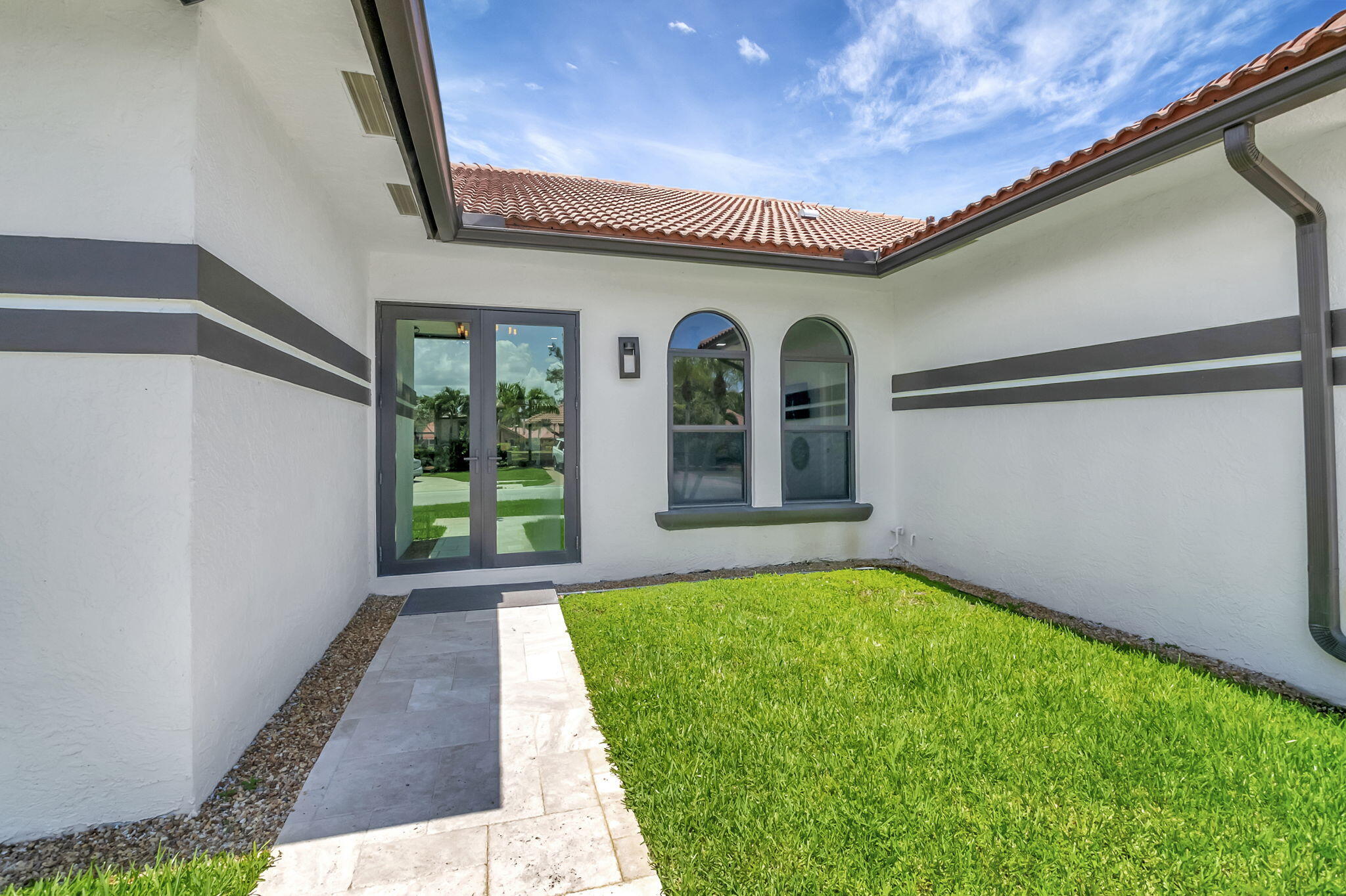 10099 Canoe Brook Circle