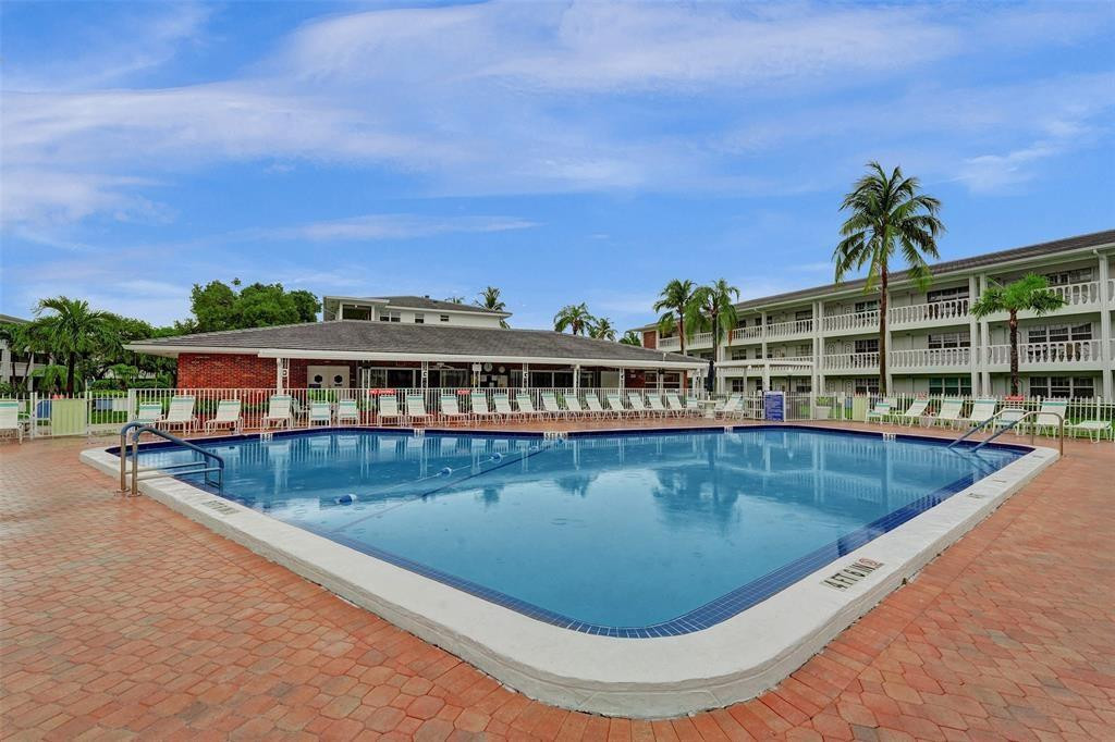 MAYBURY MANSIONS CONDO - Residential Lease