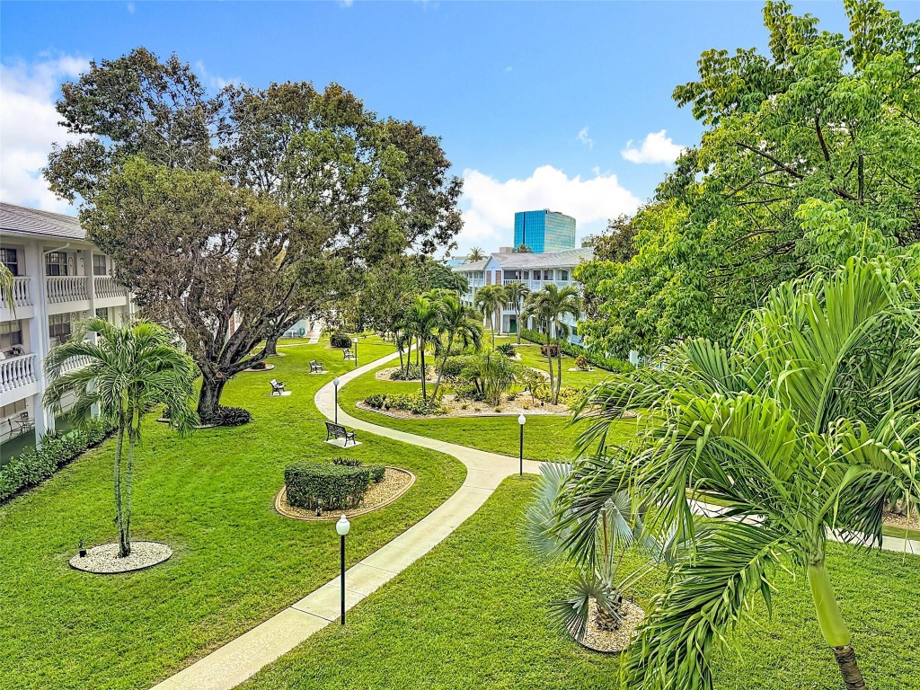 MAYBURY MANSIONS CONDO - Residential Lease