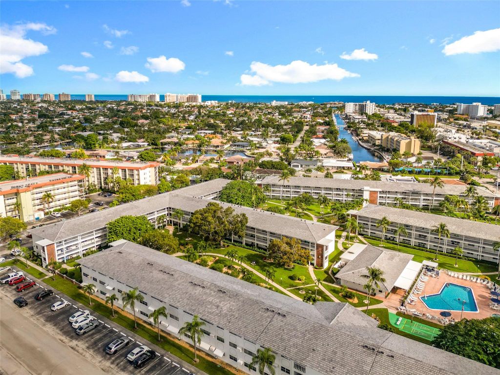 Photo of 5208 NE 24th Ter #F-303, Fort Lauderdale, FL 33308 (MLS # F10540629)