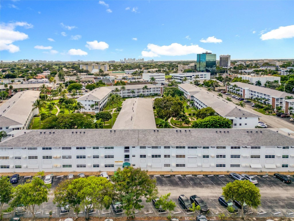 MAYBURY MANSIONS CONDO - Residential Lease