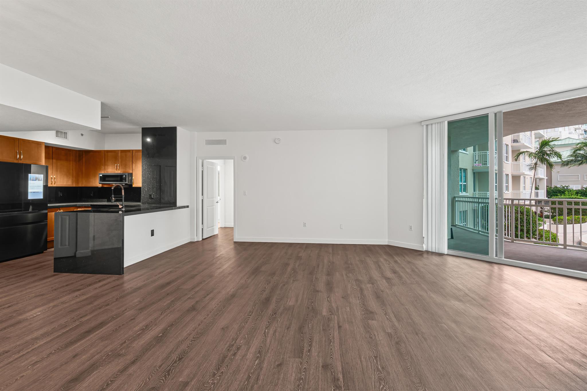 View photos, virtual tours, details... 350 N Federal Highway 609