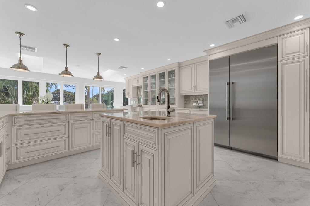 ESTATES III THE - Residential