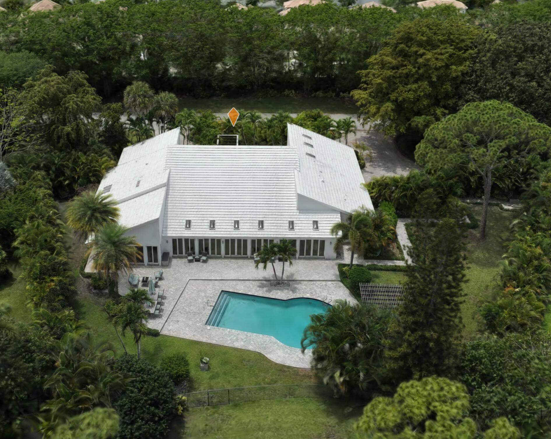 355 Oakview Drive