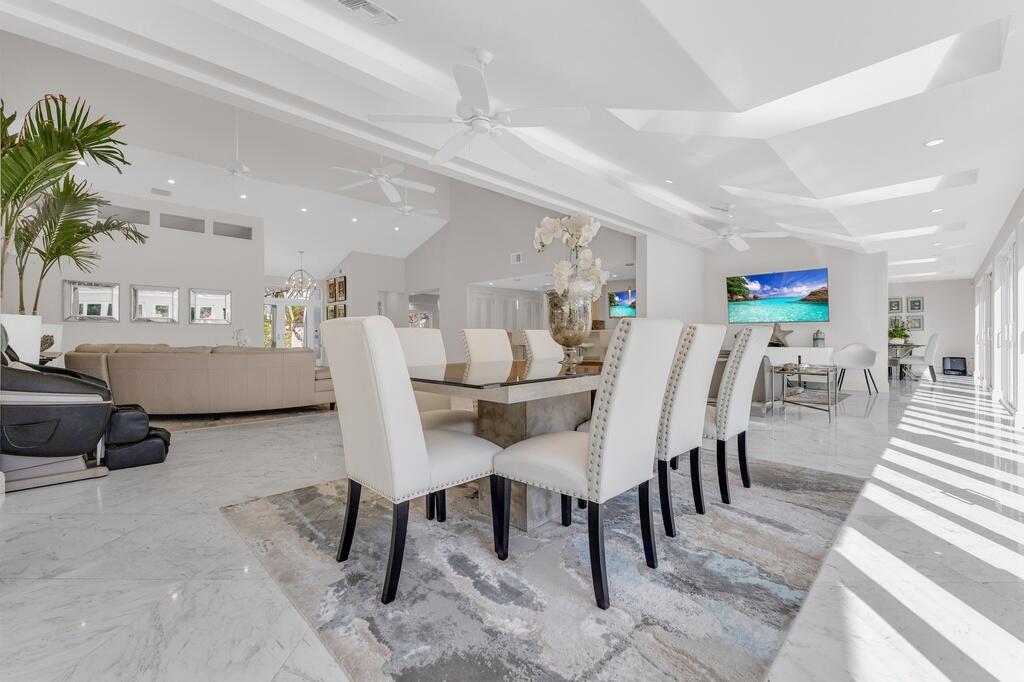 ESTATES III THE - Residential