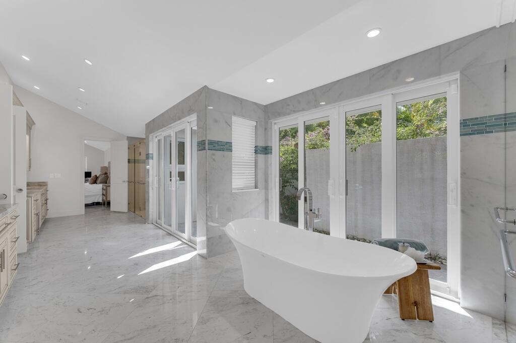 ESTATES III THE - Residential