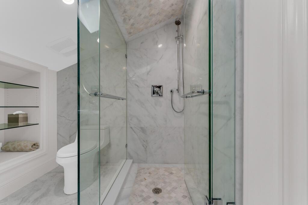 ESTATES III THE - Residential