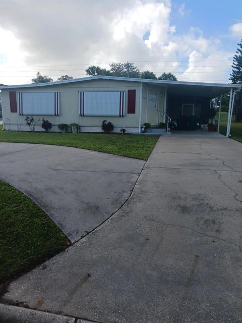 A home in Okeechobee