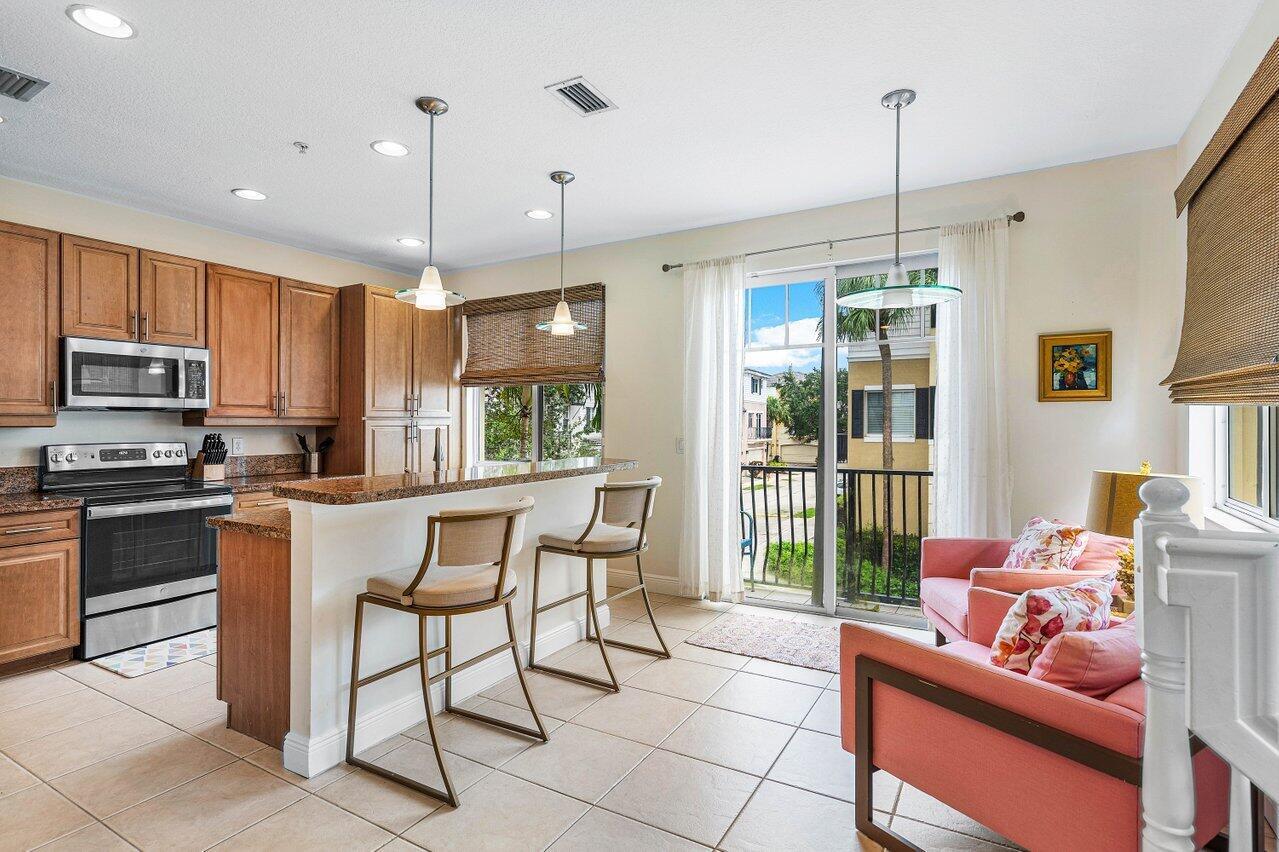 Photo 5 of 30 of 3851 NW 5th Terrace townhome