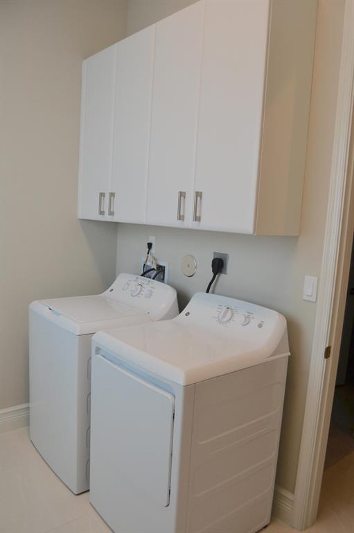 Valencia Bay - Residential