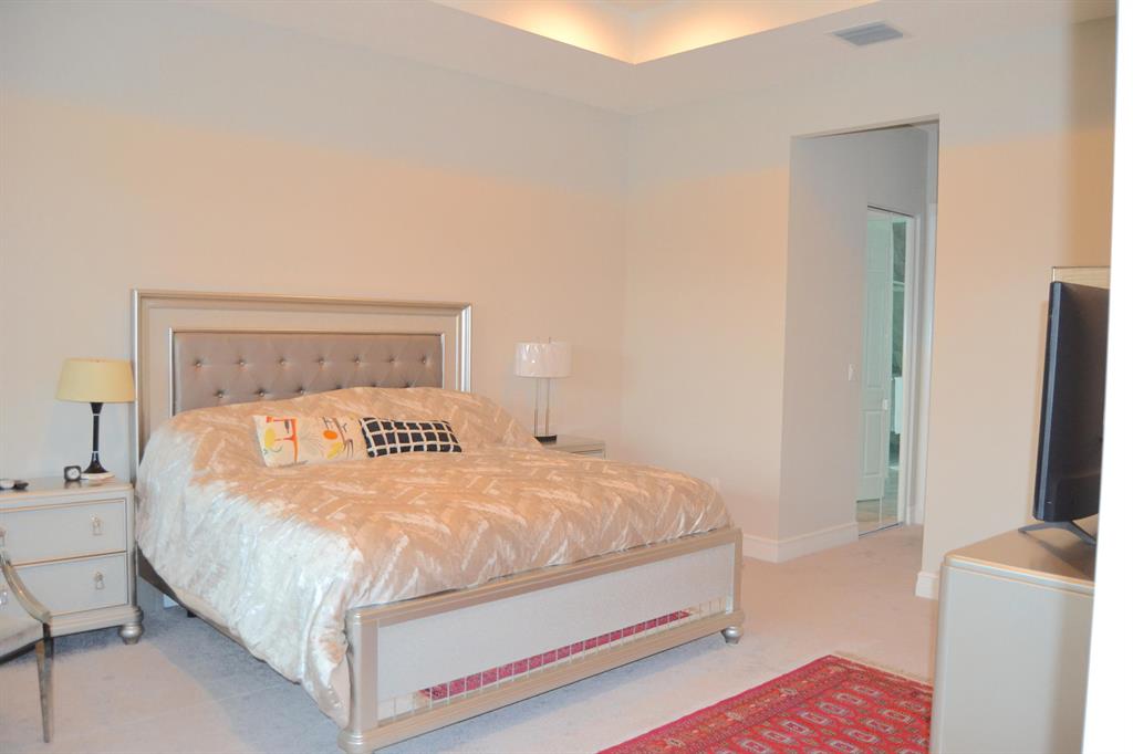 Valencia Bay - Residential