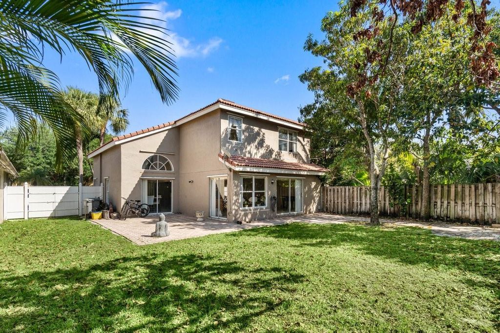 Photo of 10308 SE Brookville Lane, Boca Raton, FL 33428 (MLS # F10492360)