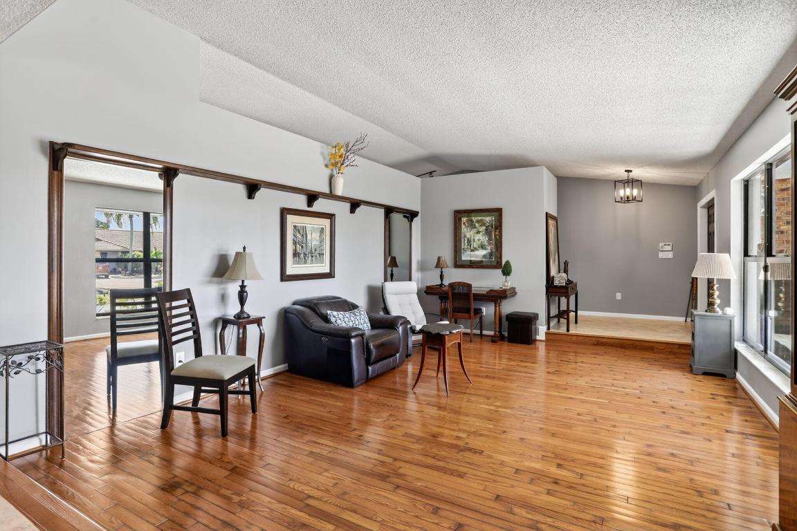 CYPRESS RUN - Residential