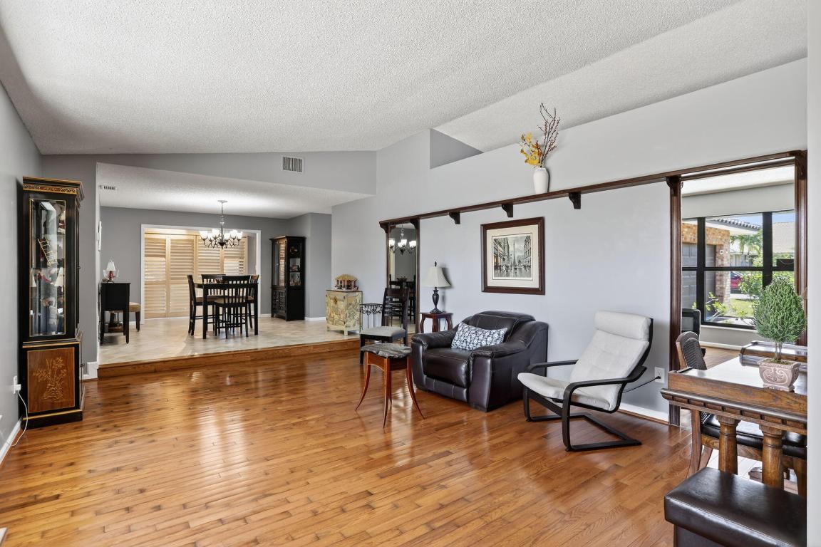 CYPRESS RUN - Residential