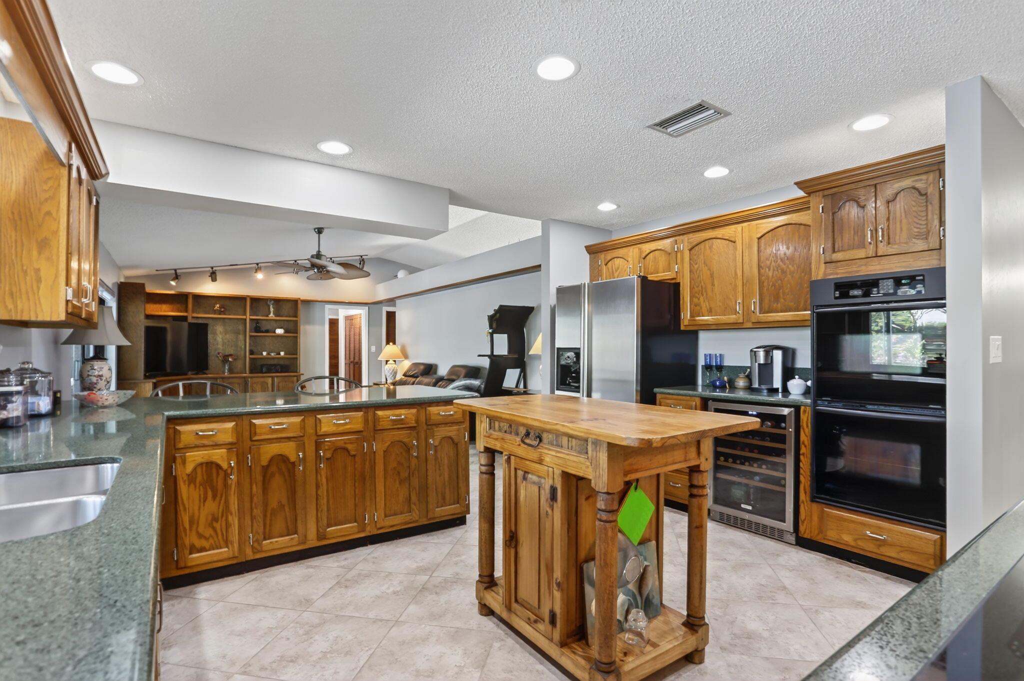 CYPRESS RUN - Residential