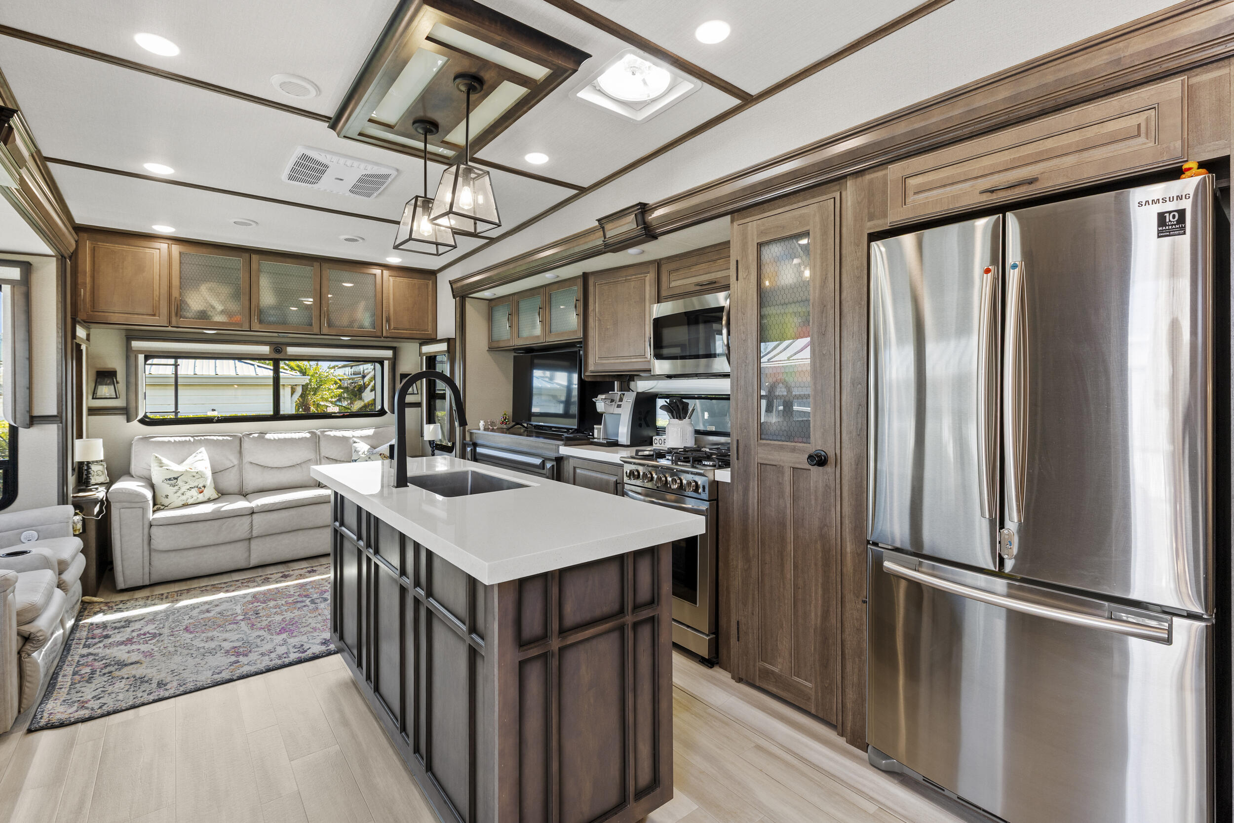 SILVER PALMS RV VILLAGE - Land