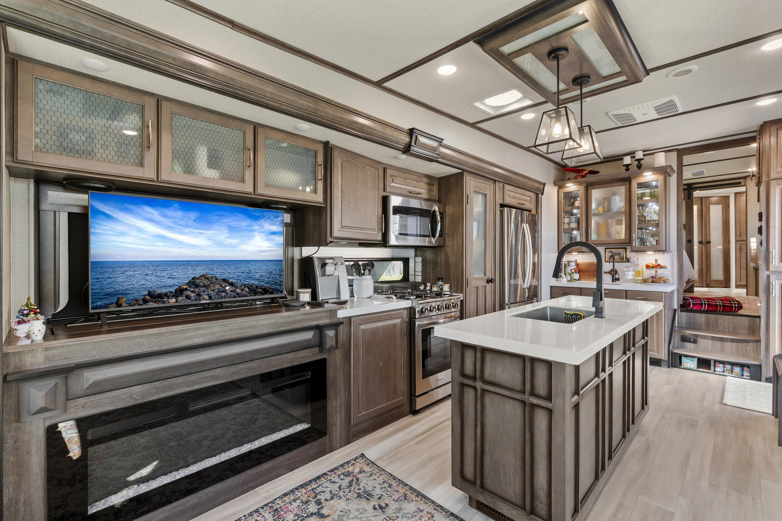 SILVER PALMS RV VILLAGE - Land