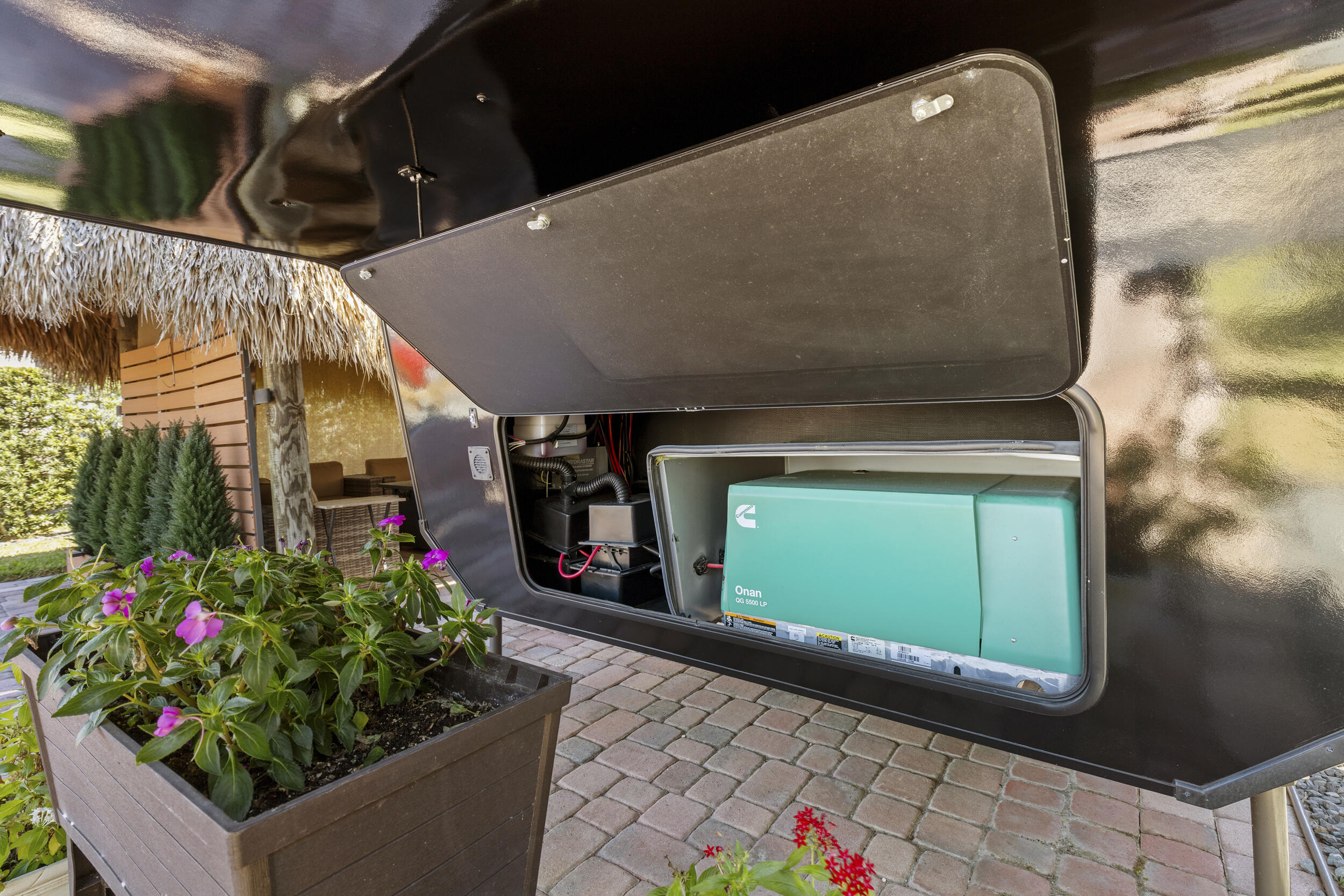 SILVER PALMS RV VILLAGE - Land