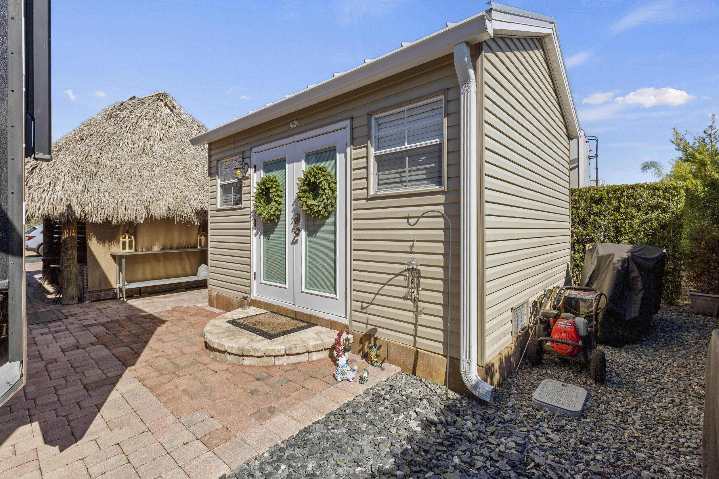 SILVER PALMS RV VILLAGE - Land